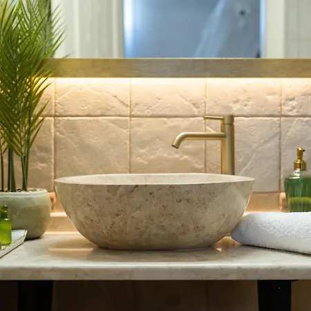 Petrino Spiti Parthenón