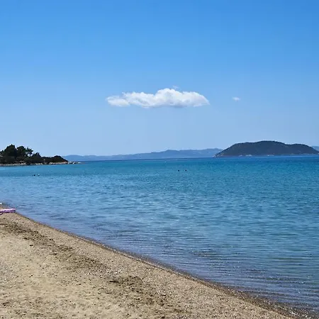 Petrino Spiti Parthenón